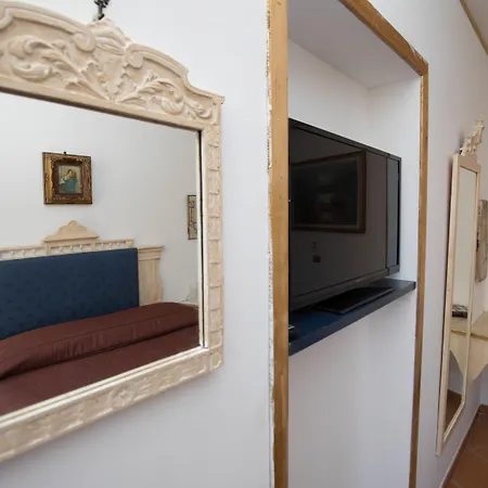 Cannatella's Mansion-2